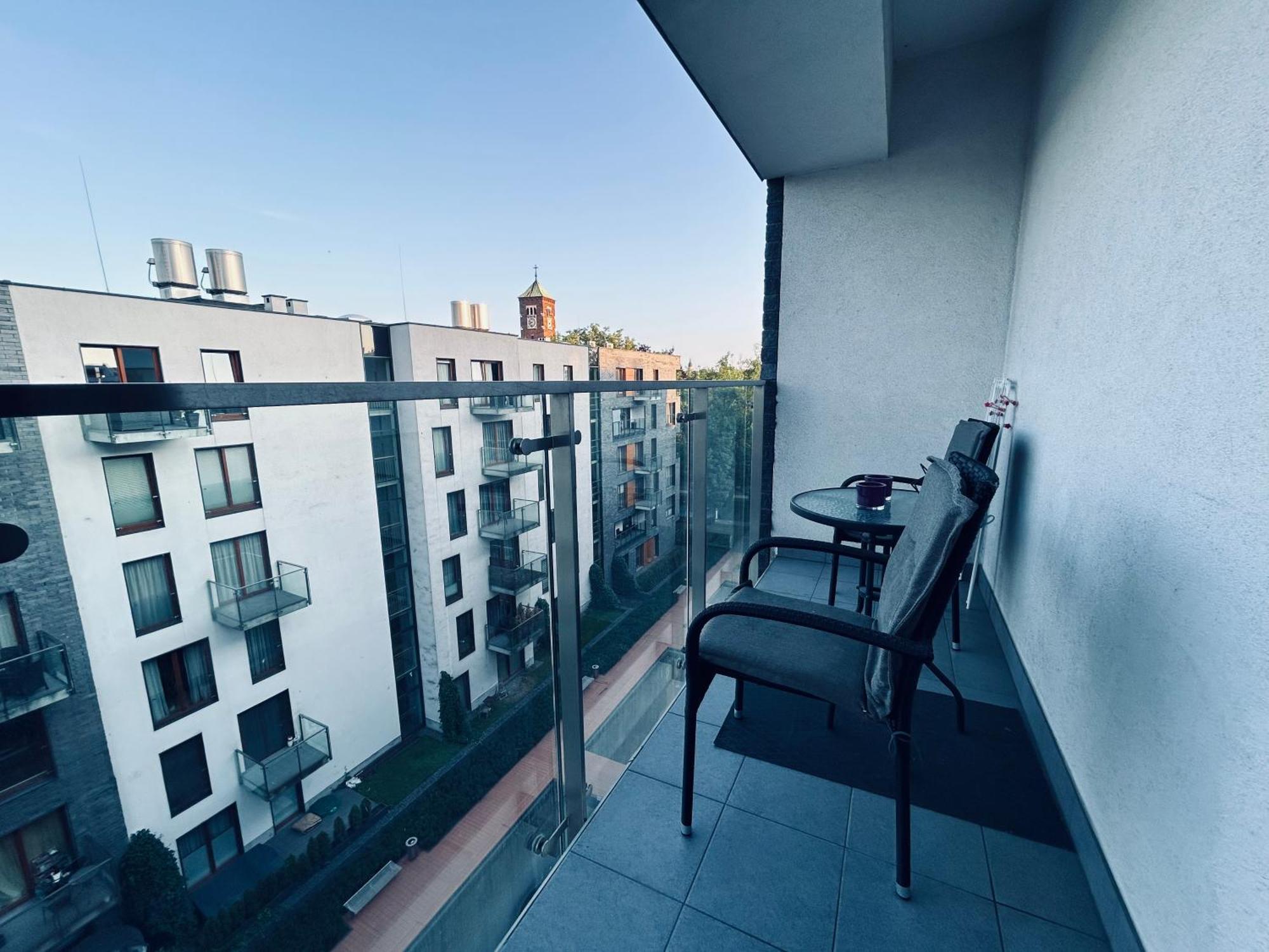Apartmentprestige Central Station Краков Экстерьер фото