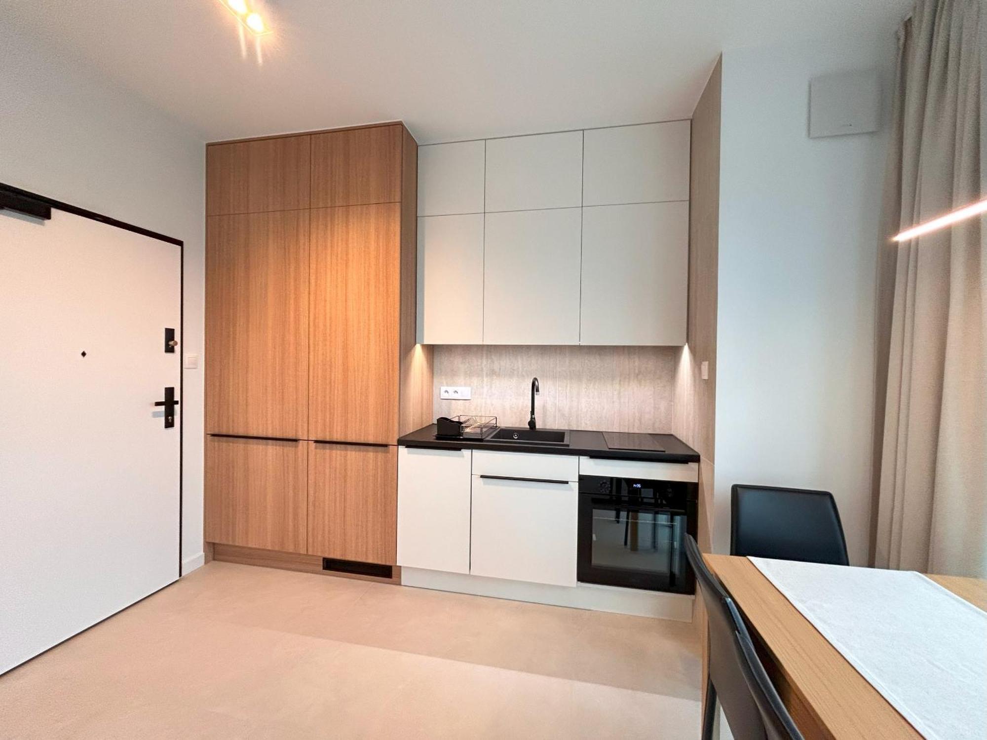Apartmentprestige Central Station Краков Экстерьер фото