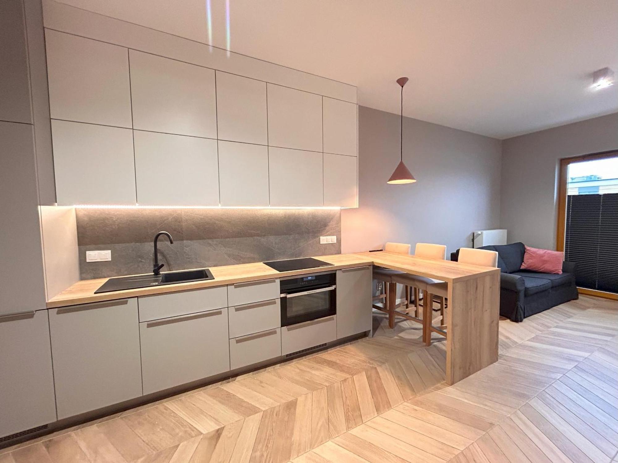 Apartmentprestige Central Station Краков Экстерьер фото