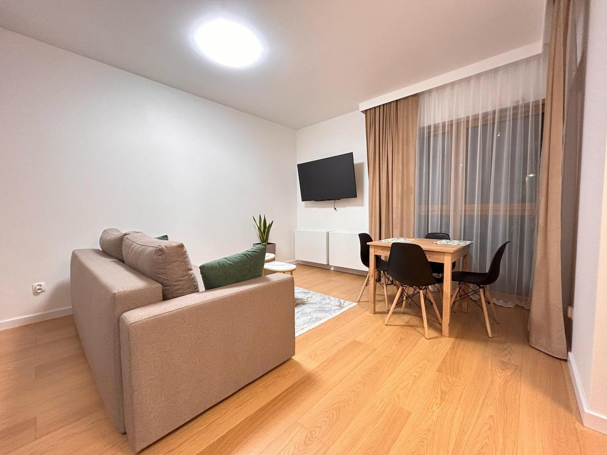 Apartmentprestige Central Station Краков Экстерьер фото